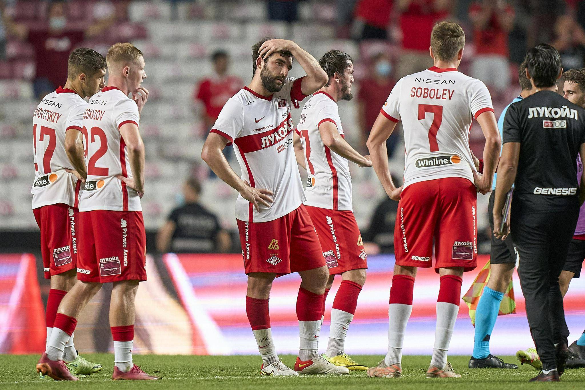 拜仁慕尼黑比分领先，晋级前景稳步提升