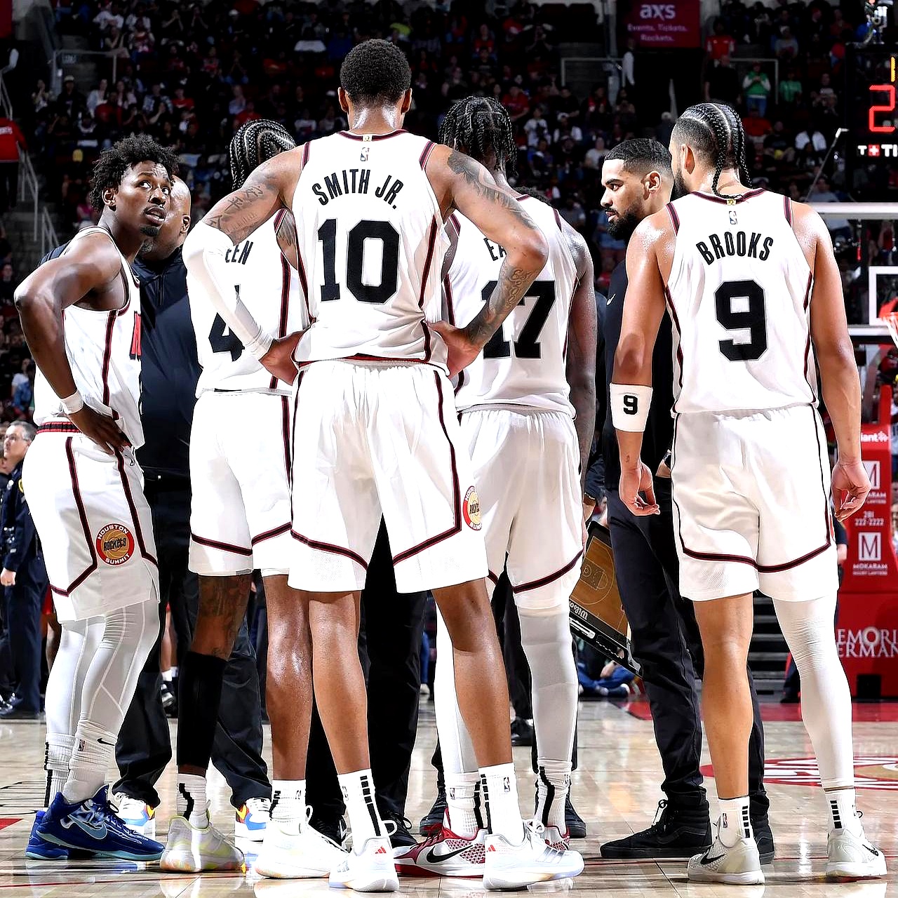 火箭队主教练执教国际顶级篮球球队 火箭队主教练执教国际顶级篮球球队