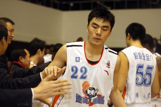 包含新疆队在胜利的喜悦中扬眉吐气,成功夺冠的词条 包含新疆队在胜利的喜悦中扬眉吐气,成功夺冠的词条