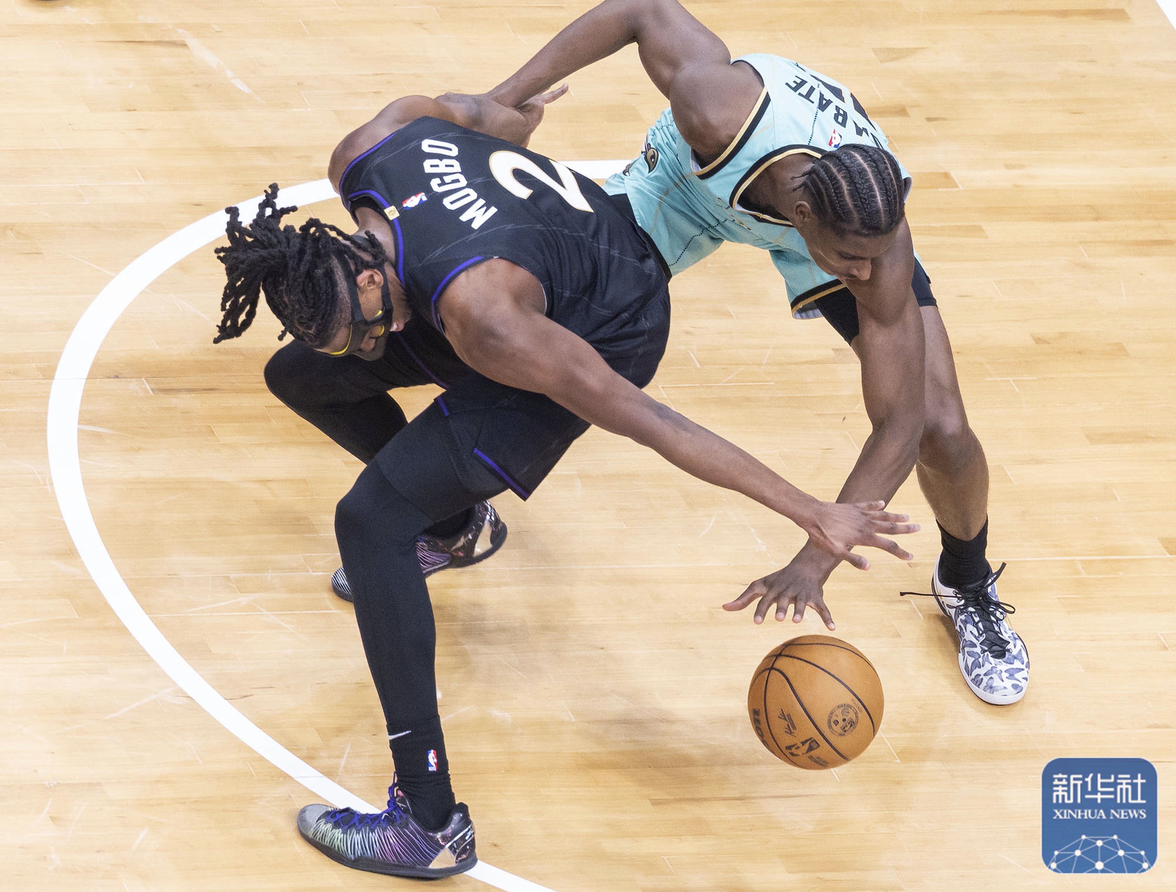 猛龙凭借全队努力反超，击败对手