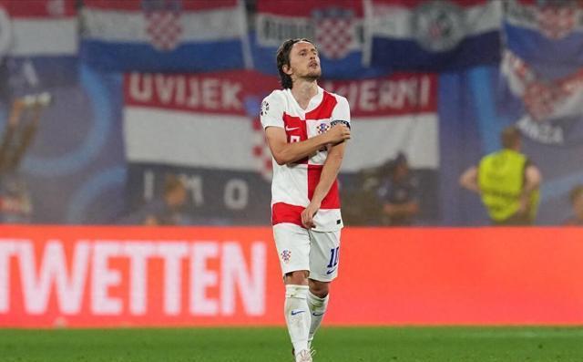 关于欧国联比赛:波兰被意大利击败提前出局的信息 关于欧国联比赛:波兰被意大利击败提前出局的信息