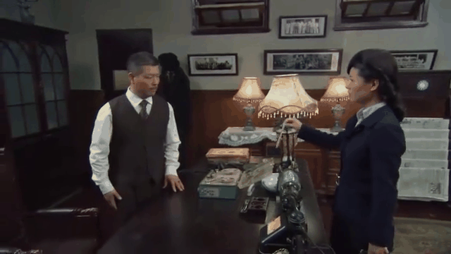 包含两支劲旅丝毫不手软，全力以赴争夺荣耀的词条