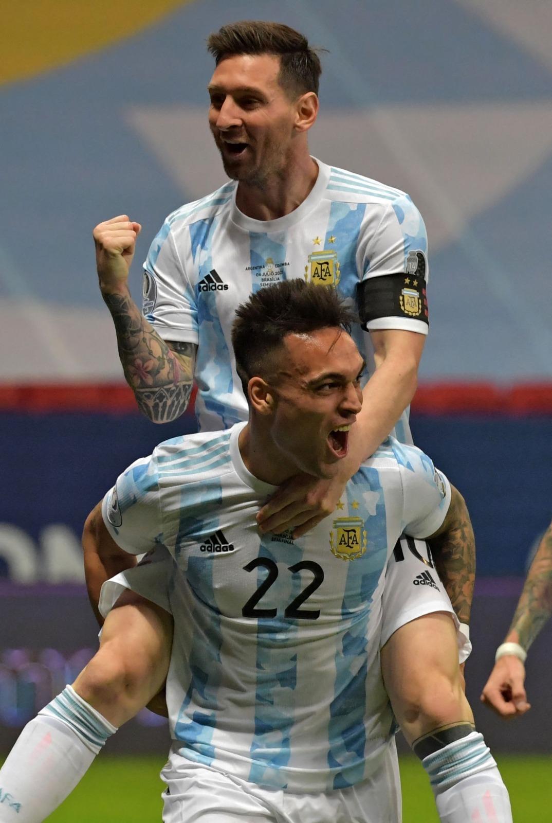 厄瓜多尔球员在国际比赛中大放异彩