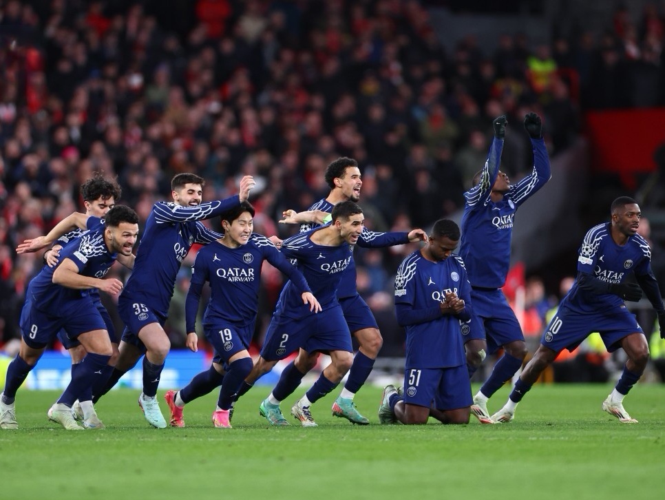 巴伐利亚之夜,拜仁慕尼黑轻松获胜 巴伐利亚之夜,拜仁慕尼黑轻松获胜