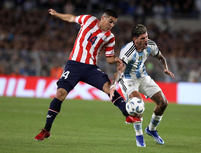 阿根廷足球超级联赛波特诺夫球场迎来全新照明系统 阿根廷足球超级联赛波特诺夫球场迎来全新照明系统