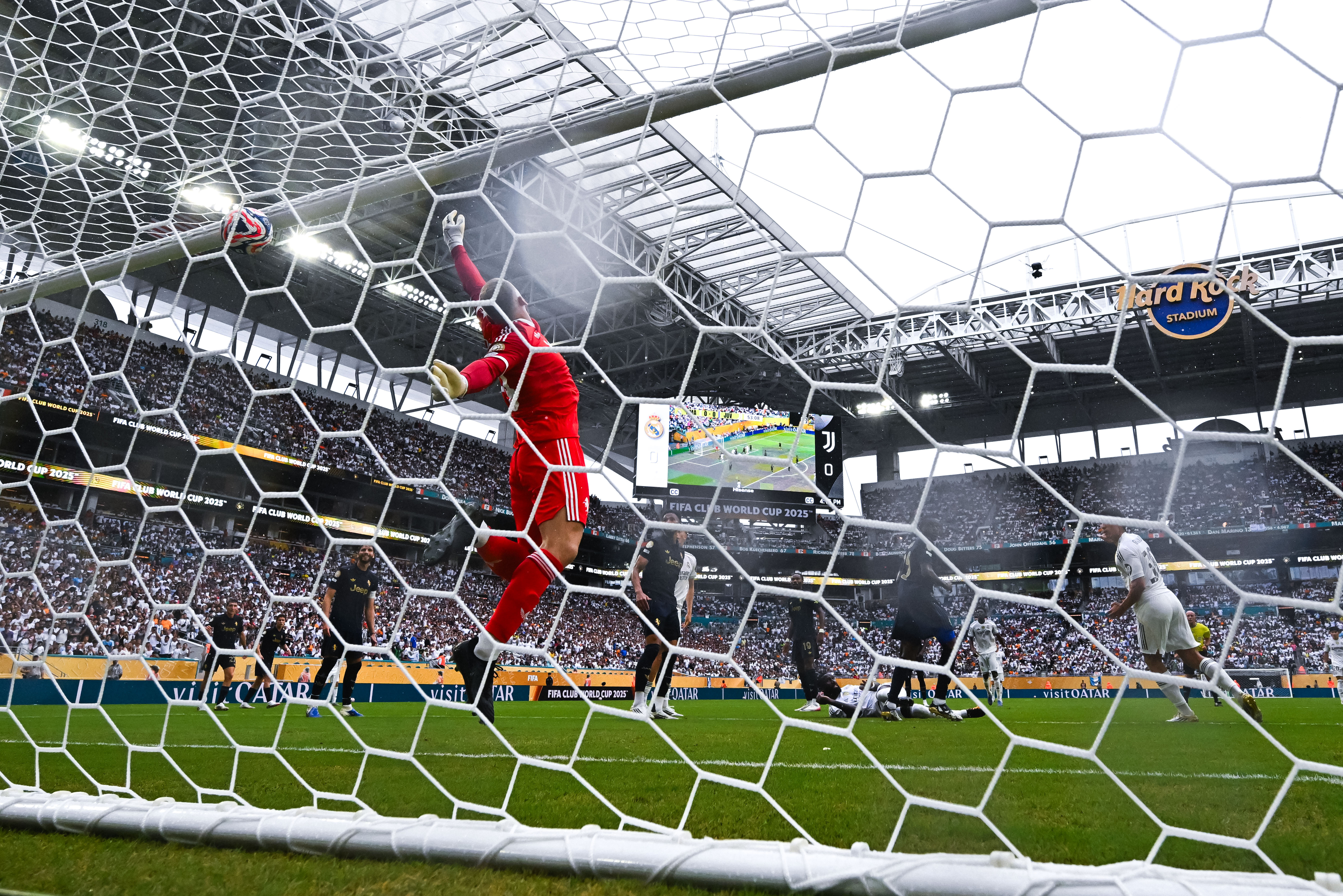 包含马德里竞技力不从心，晋级疑虑的词条