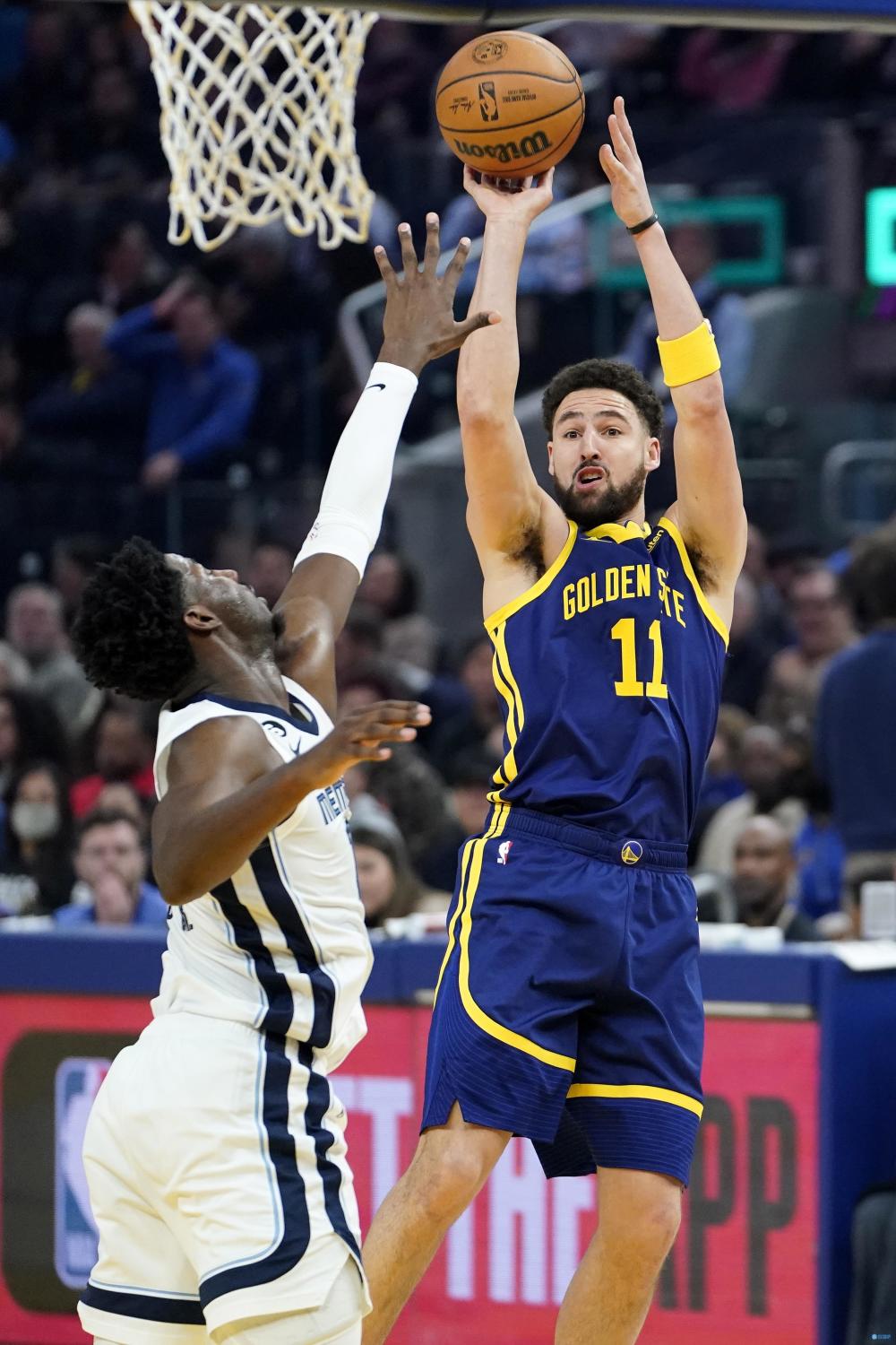 巴勒莫主场绝杀,豪取三分的关键时刻 巴勒莫主场绝杀,豪取三分的关键时刻