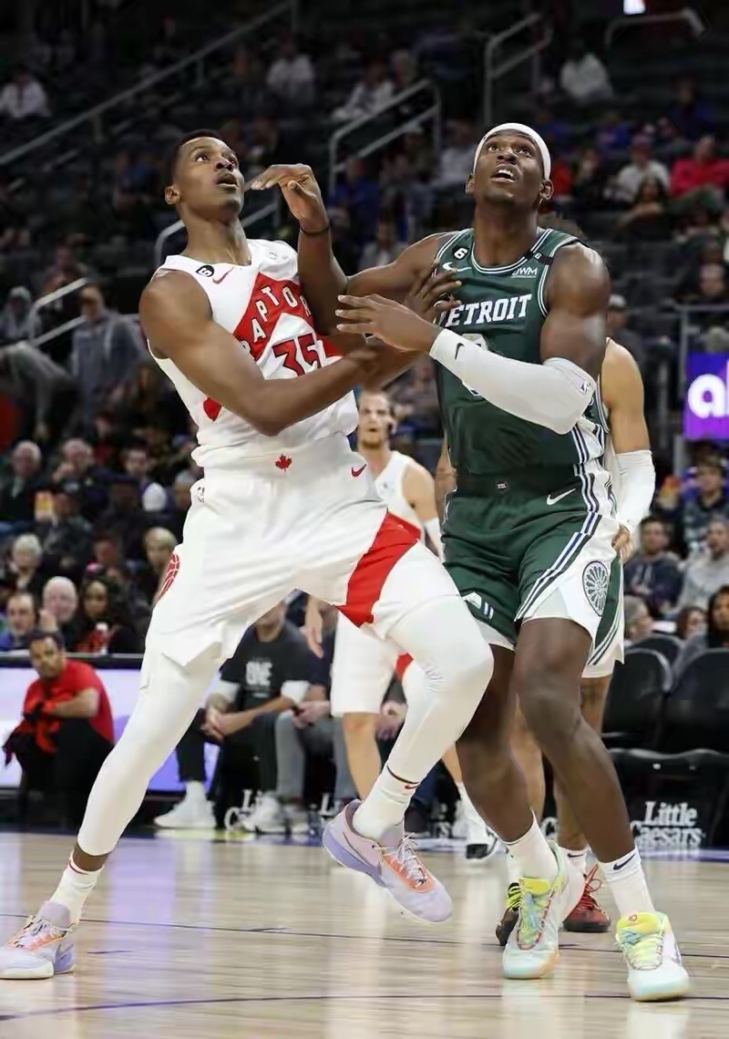 猛龙战胜黄蜂，保持不败纪录