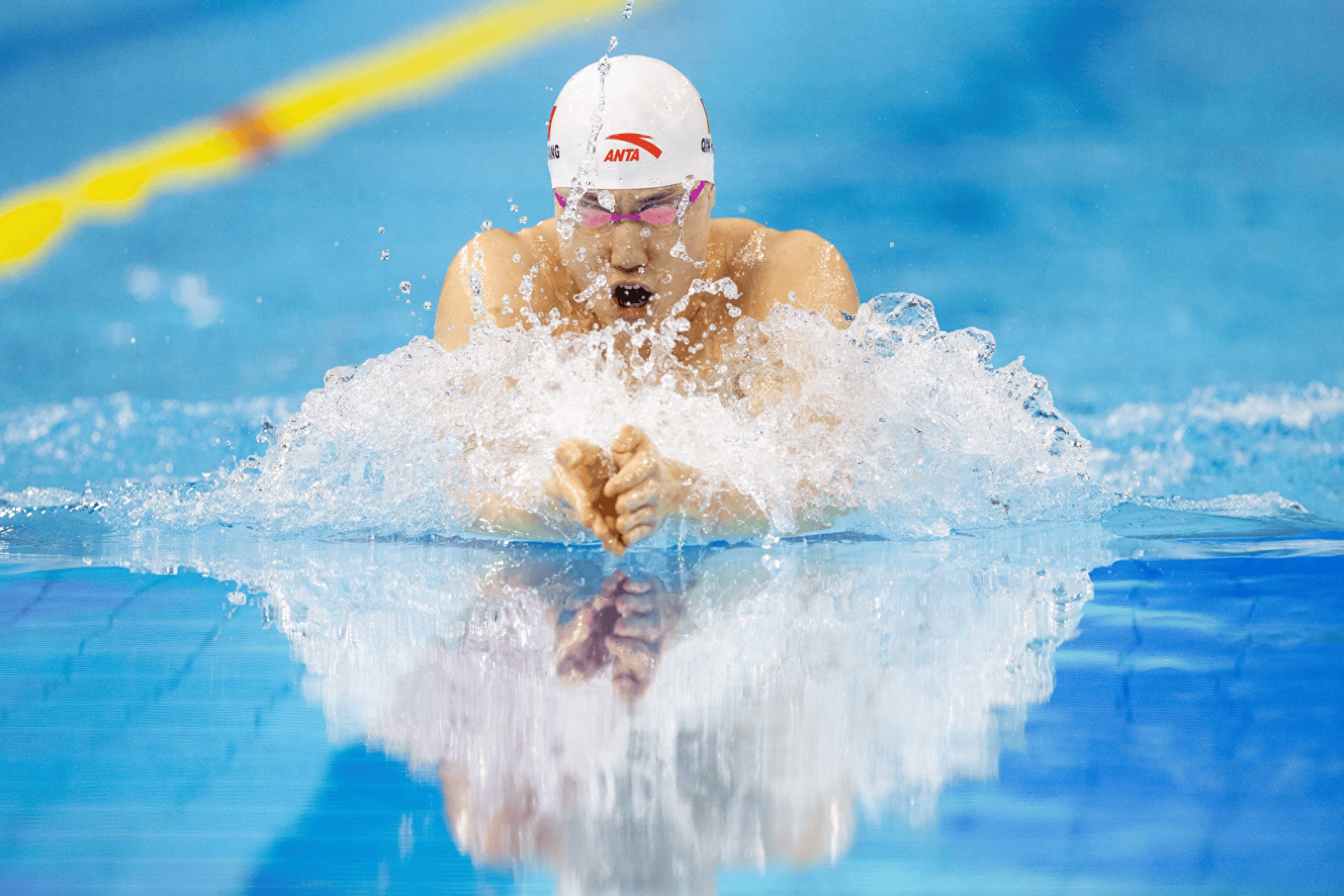 游泳项目夺金，选手状态火爆的简单介绍