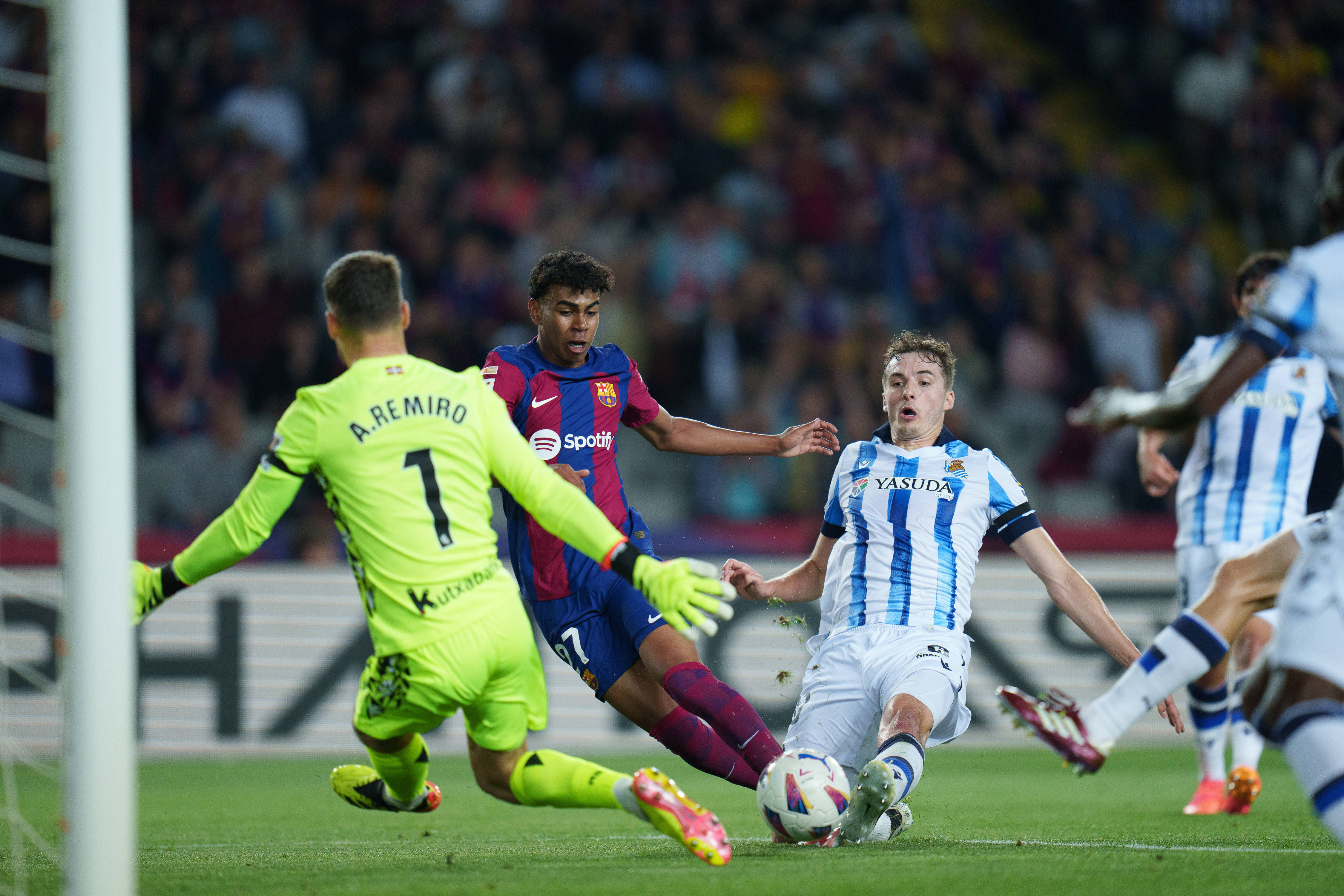 皇家贝蒂斯客场奋力击败对手