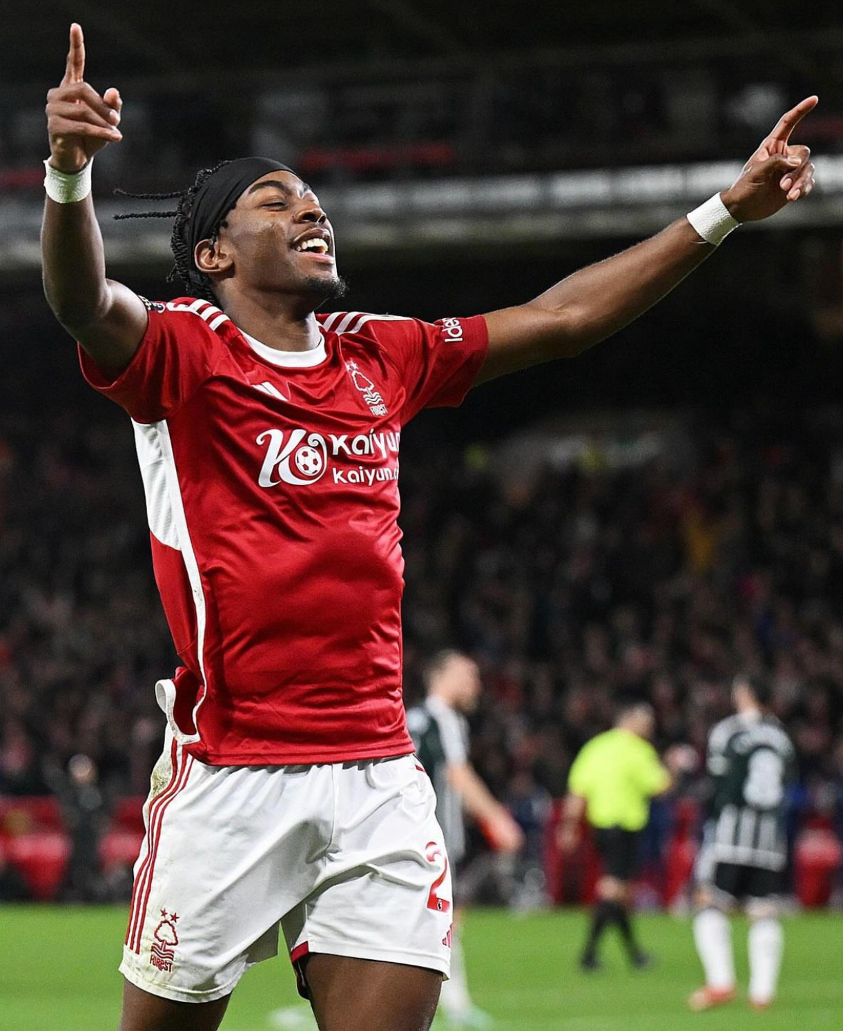 瑞典足球超级联赛球队傅尔霍夫摩顿公开新队服设计