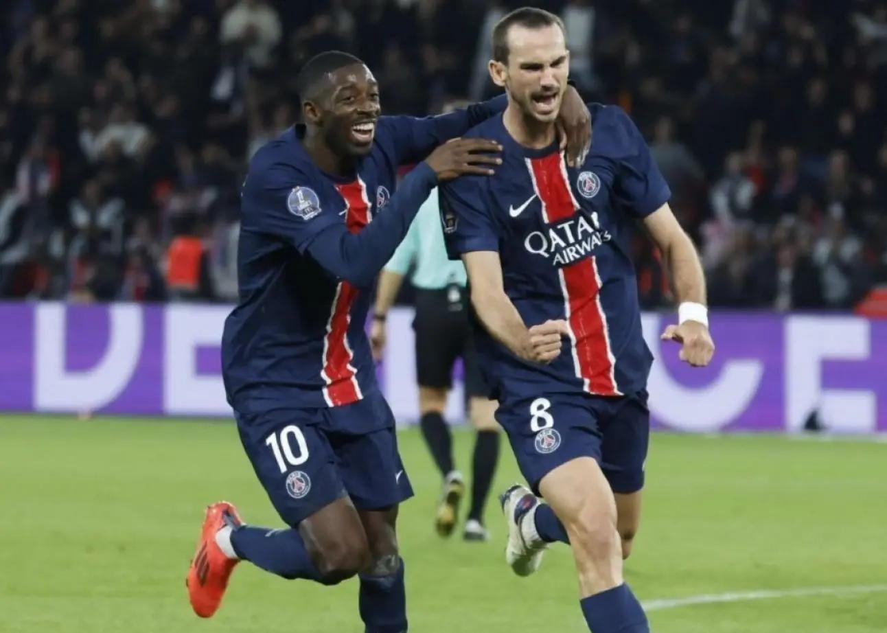 巴黎圣日耳曼夺得胜利，球迷狂欢