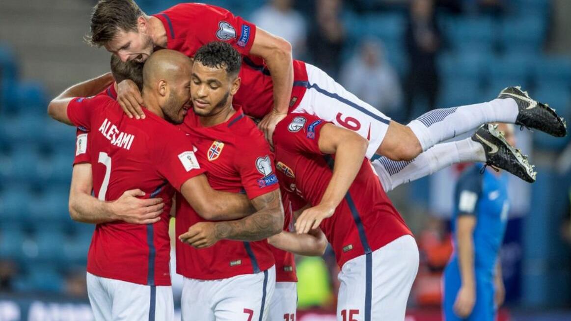 包含苏格兰憾负挪威遭淘汰，欧国联附加赛失守底线的词条