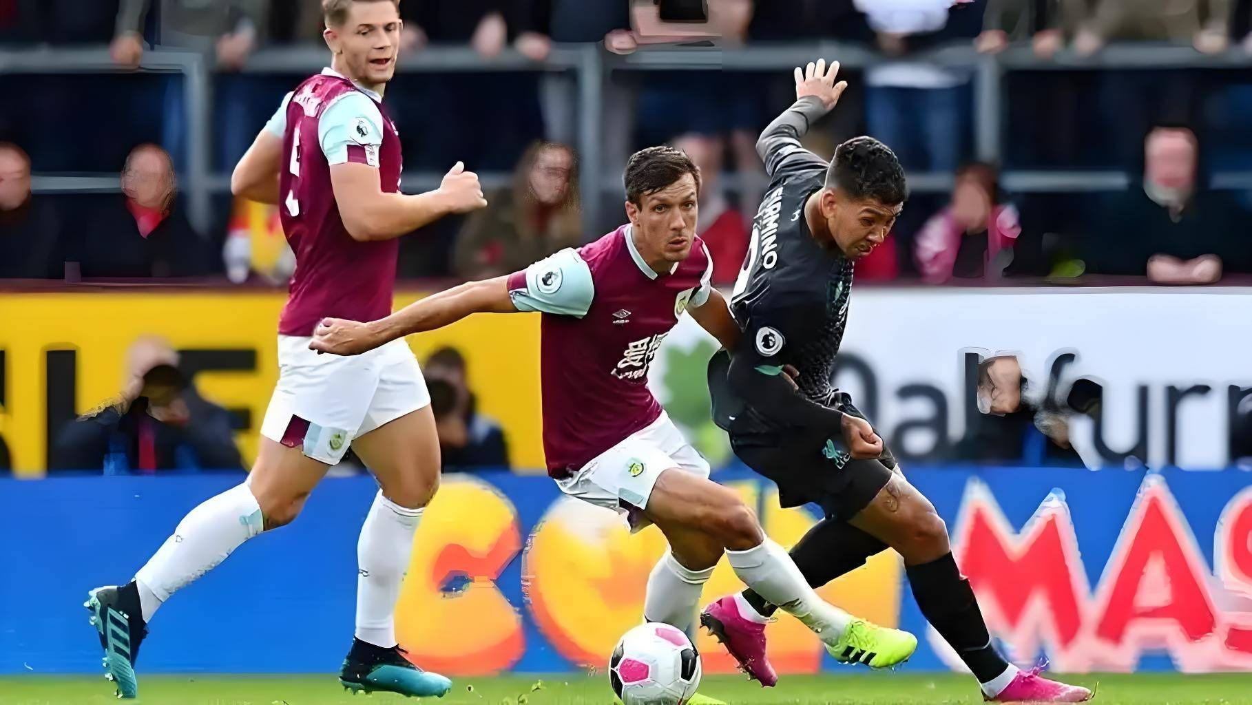 莱切斯特城客场不敌，英超争四形势严峻