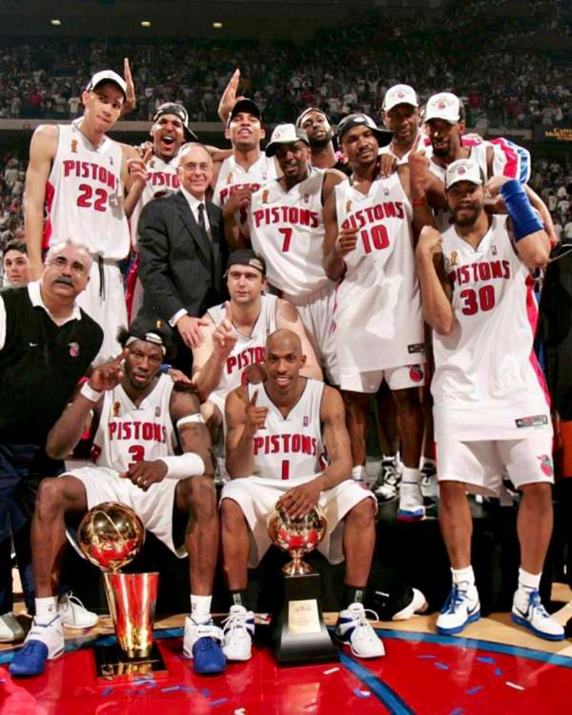 湖人鏖战德国男篮，汉密尔顿一己之力扛起全队