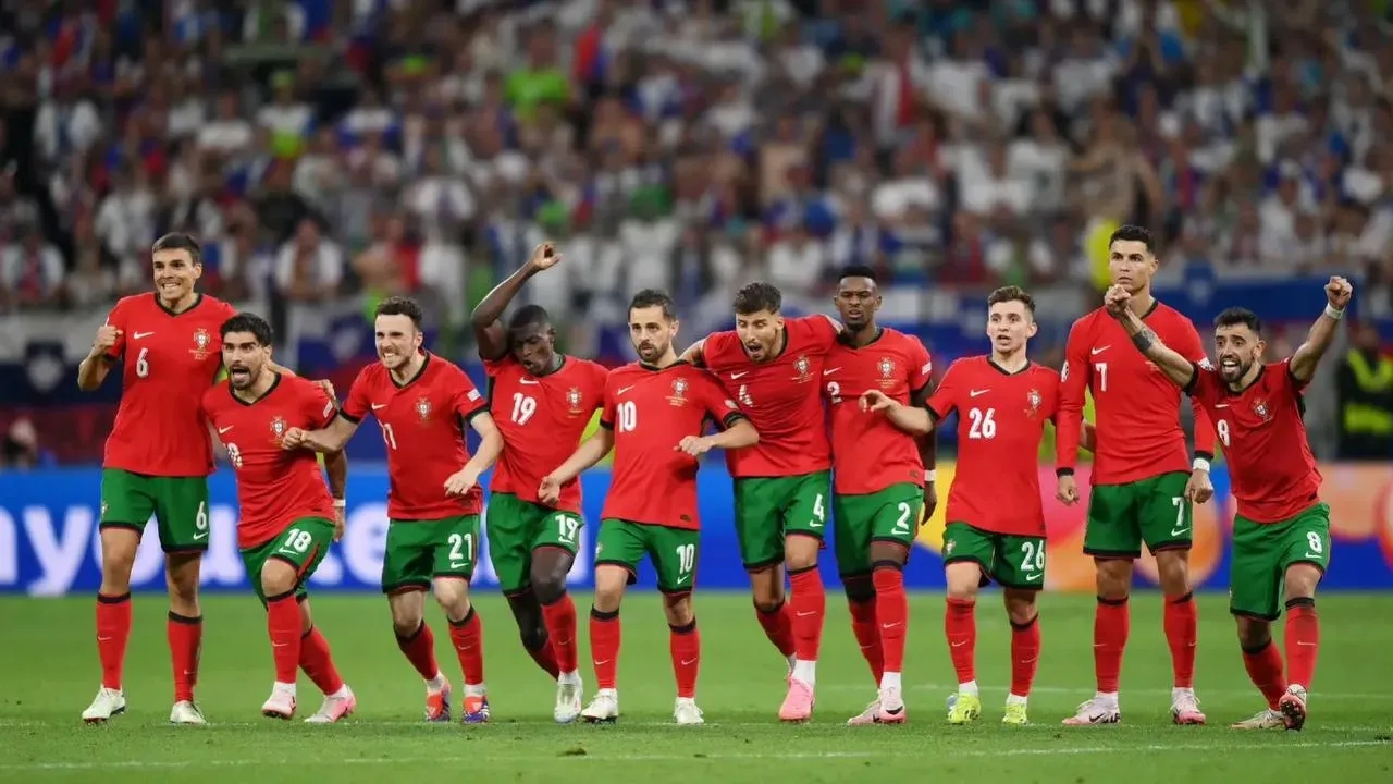 法国队梦幻逆转胜瑞士队晋级欧洲杯八强