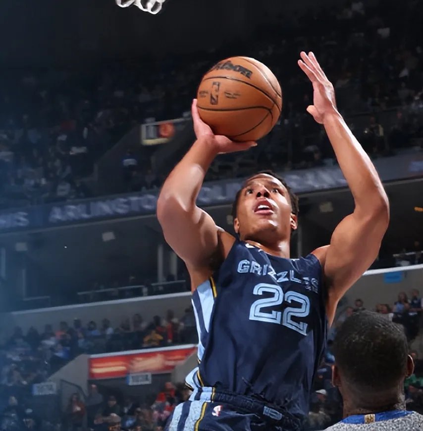 灰熊逆转火箭，莫兰特再度出色发挥