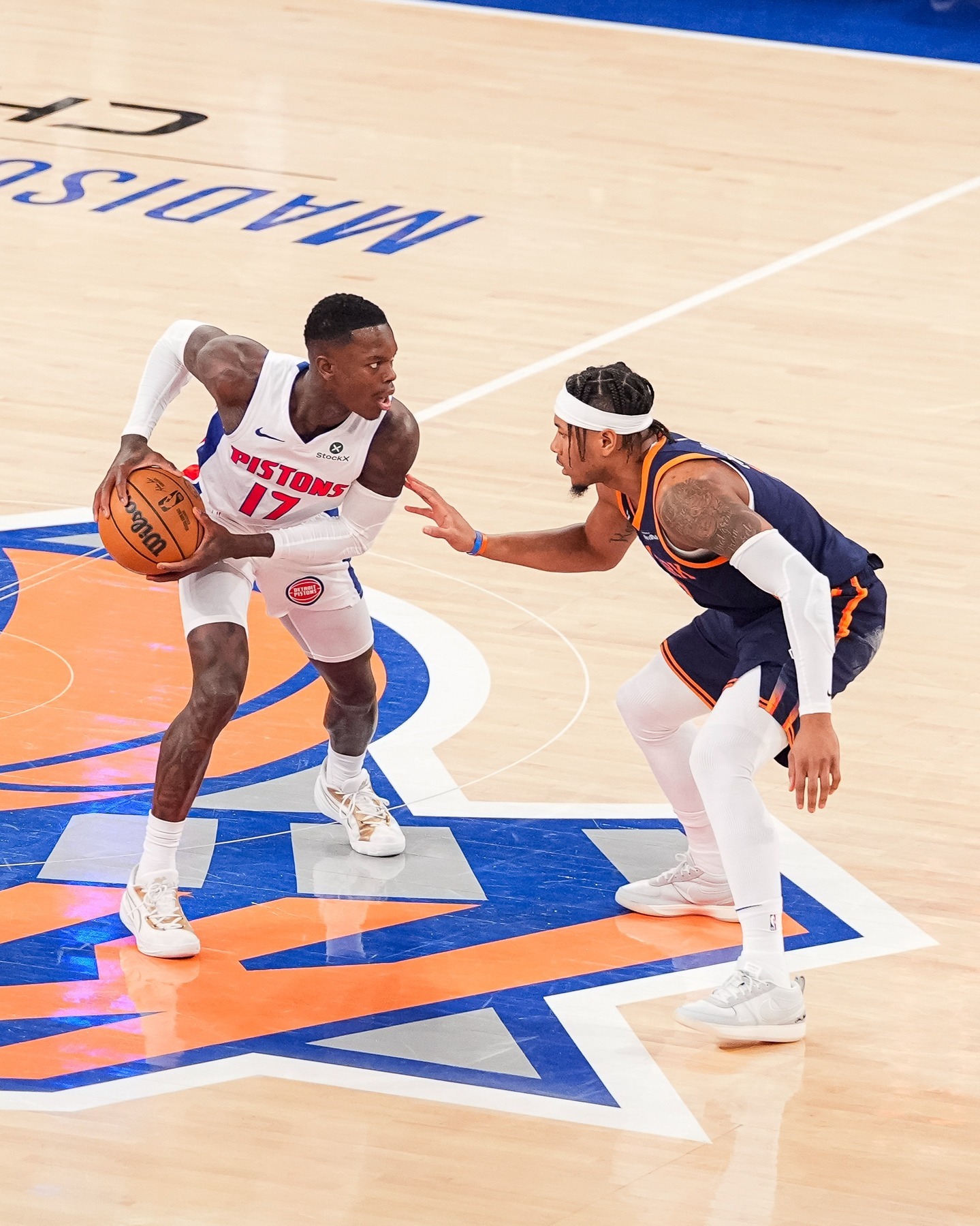 猛龙大胜尼克斯，继续巩固东部第一