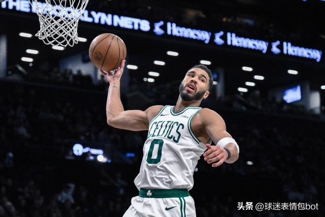 凯尔特人逆转灰熊，沃克狂砍38分