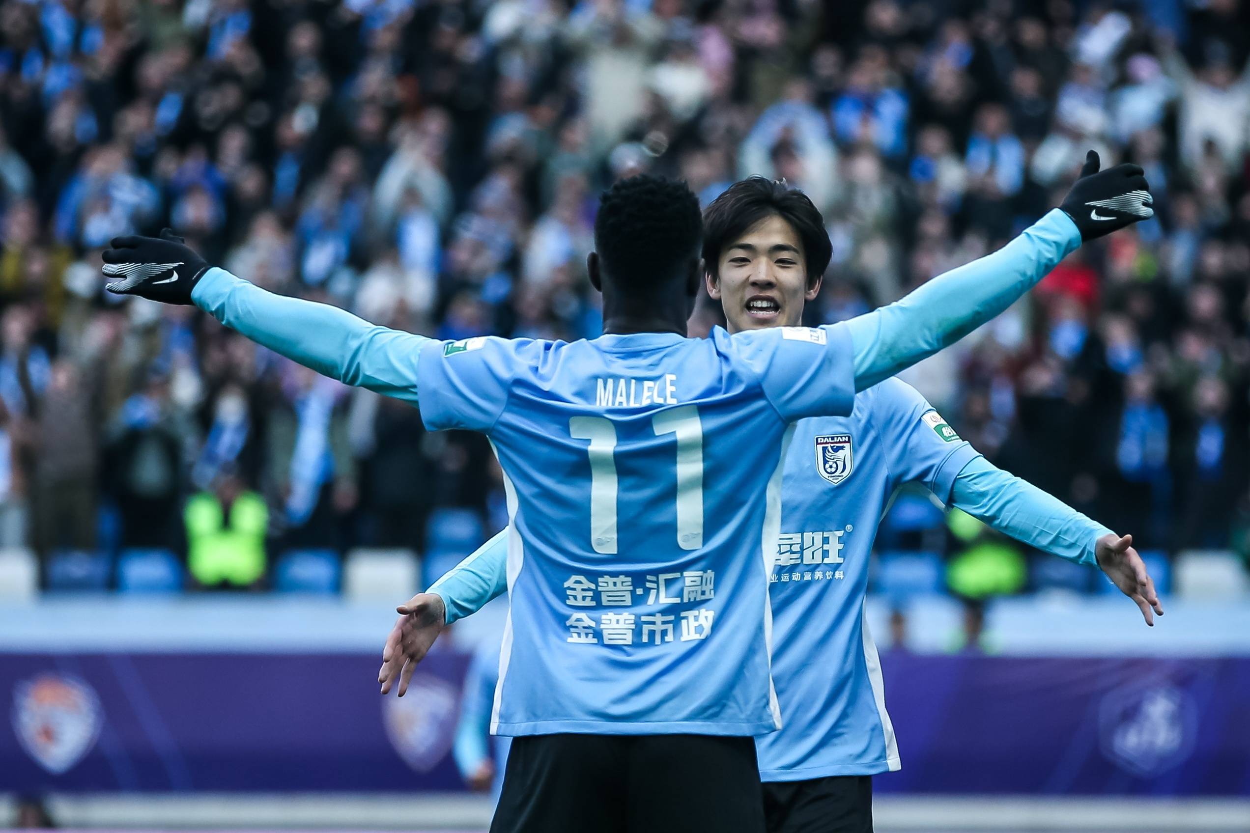 关于上港备战亚冠：领队前往西亚踢球国安或成最大对手的信息